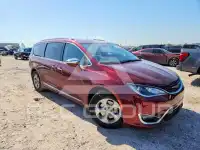 2017 Chrysler PACIFICA photo