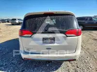 2017 Chrysler PACIFICA photo