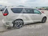 2017 Chrysler PACIFICA фото