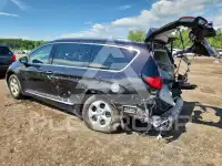2017 Chrysler PACIFICA фото