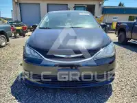2017 Chrysler PACIFICA photo