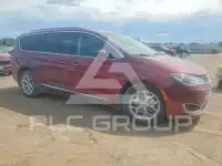 2017 Chrysler PACIFICA photo