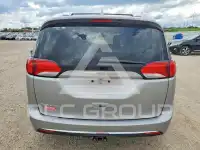 2017 Chrysler PACIFICA фото