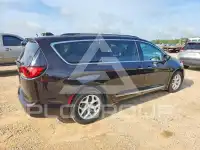 2017 Chrysler PACIFICA фото