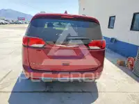 2017 Chrysler PACIFICA photo