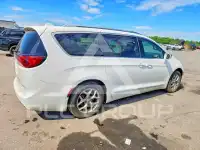 2017 Chrysler PACIFICA фото