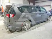 2017 Chrysler PACIFICA photo