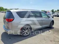 2017 Chrysler PACIFICA фото