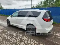 2017 Chrysler PACIFICA фото