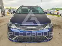 2017 Chrysler PACIFICA фото
