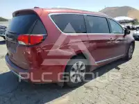 2017 Chrysler PACIFICA photo