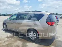 2017 Chrysler PACIFICA фото