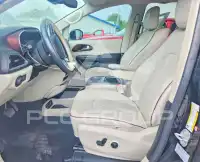 2017 Chrysler PACIFICA фото