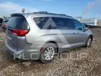 2017 Chrysler PACIFICA фото