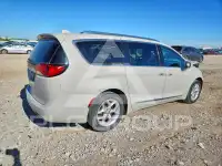 2017 Chrysler PACIFICA photo