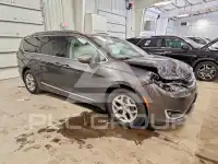 2017 Chrysler PACIFICA фото