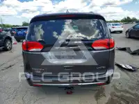 2017 Chrysler PACIFICA photo