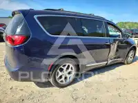 2017 Chrysler PACIFICA фото