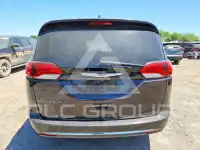 2017 Chrysler PACIFICA photo