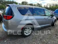 2017 Chrysler PACIFICA photo