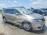 2017 Chrysler PACIFICA фото