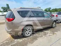 2017 Chrysler PACIFICA фото