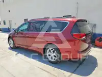 2017 Chrysler PACIFICA photo