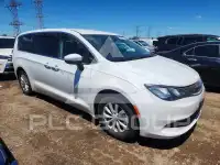 2017 Chrysler PACIFICA photo