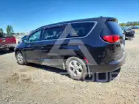 2017 Chrysler PACIFICA photo