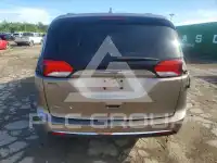 2017 Chrysler PACIFICA photo