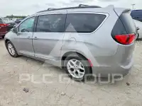 2017 Chrysler PACIFICA photo