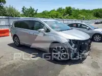 2017 Chrysler PACIFICA фото