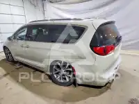 2017 Chrysler PACIFICA фото