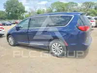 2017 Chrysler PACIFICA photo