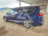 2017 Chrysler PACIFICA фото