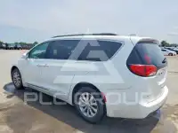 2017 Chrysler PACIFICA фото