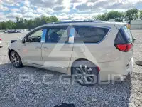 2017 Chrysler PACIFICA фото