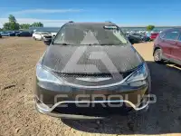 2017 Chrysler PACIFICA фото