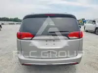 2017 Chrysler PACIFICA фото