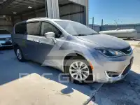 2017 Chrysler PACIFICA фото