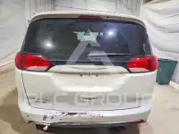 2017 Chrysler PACIFICA фото
