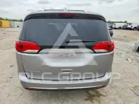 2017 Chrysler PACIFICA photo
