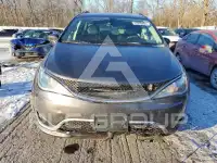 2017 Chrysler PACIFICA photo