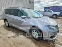 2017 Chrysler PACIFICA фото