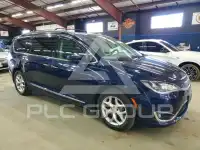 2017 Chrysler PACIFICA photo