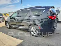 2017 Chrysler PACIFICA фото