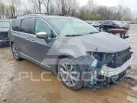 2017 Chrysler PACIFICA фото