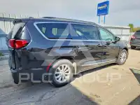 2017 Chrysler PACIFICA фото