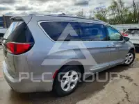 2017 Chrysler PACIFICA фото