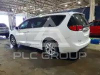 2017 Chrysler PACIFICA photo